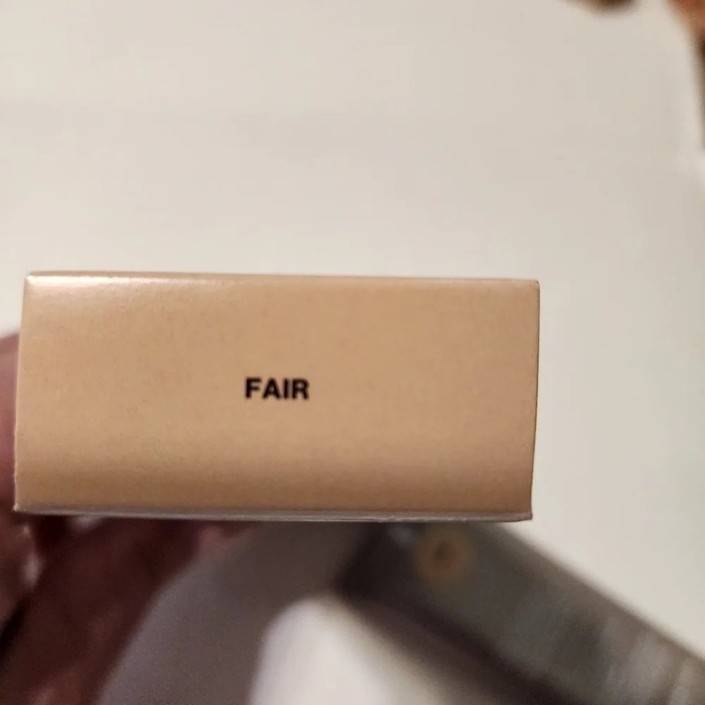Smashbox Halo Healthy Glow All-In-One Tinted Moisturizer FAIR  SPF 25 w…